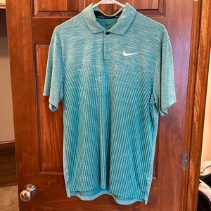 Men’s Nike dri fit golf shirt